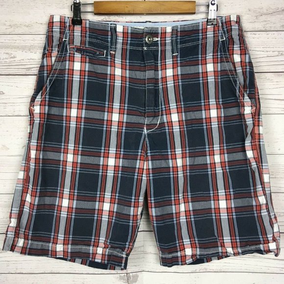 American Eagle Mens Shorts - size 32 AE Plaid Blue Red Classic Length - Picture 2 of 9